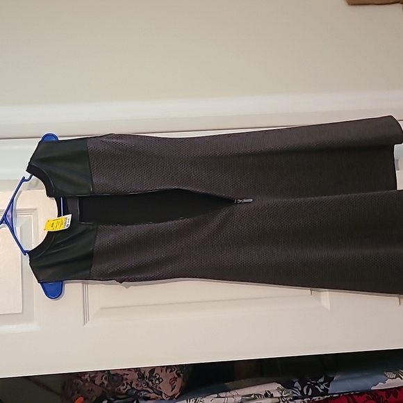 Ivanka Trump Aline gray & black mini dress - Picture 2 of 6